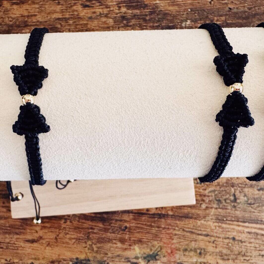 MenaMountain Armband Mascherl