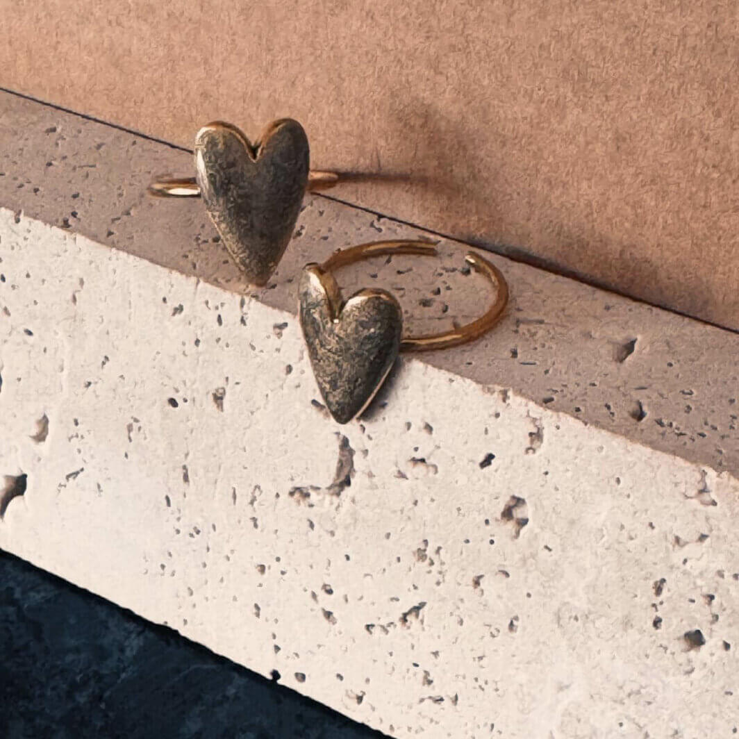 MenaMountain Ring Heart of Gold