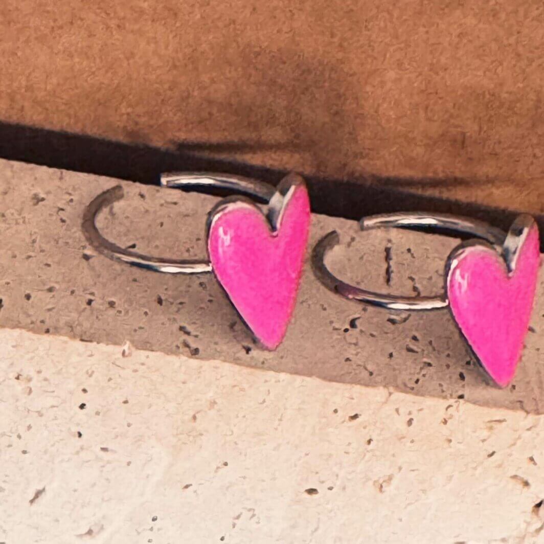 MenaMountain Ring HeartGlow