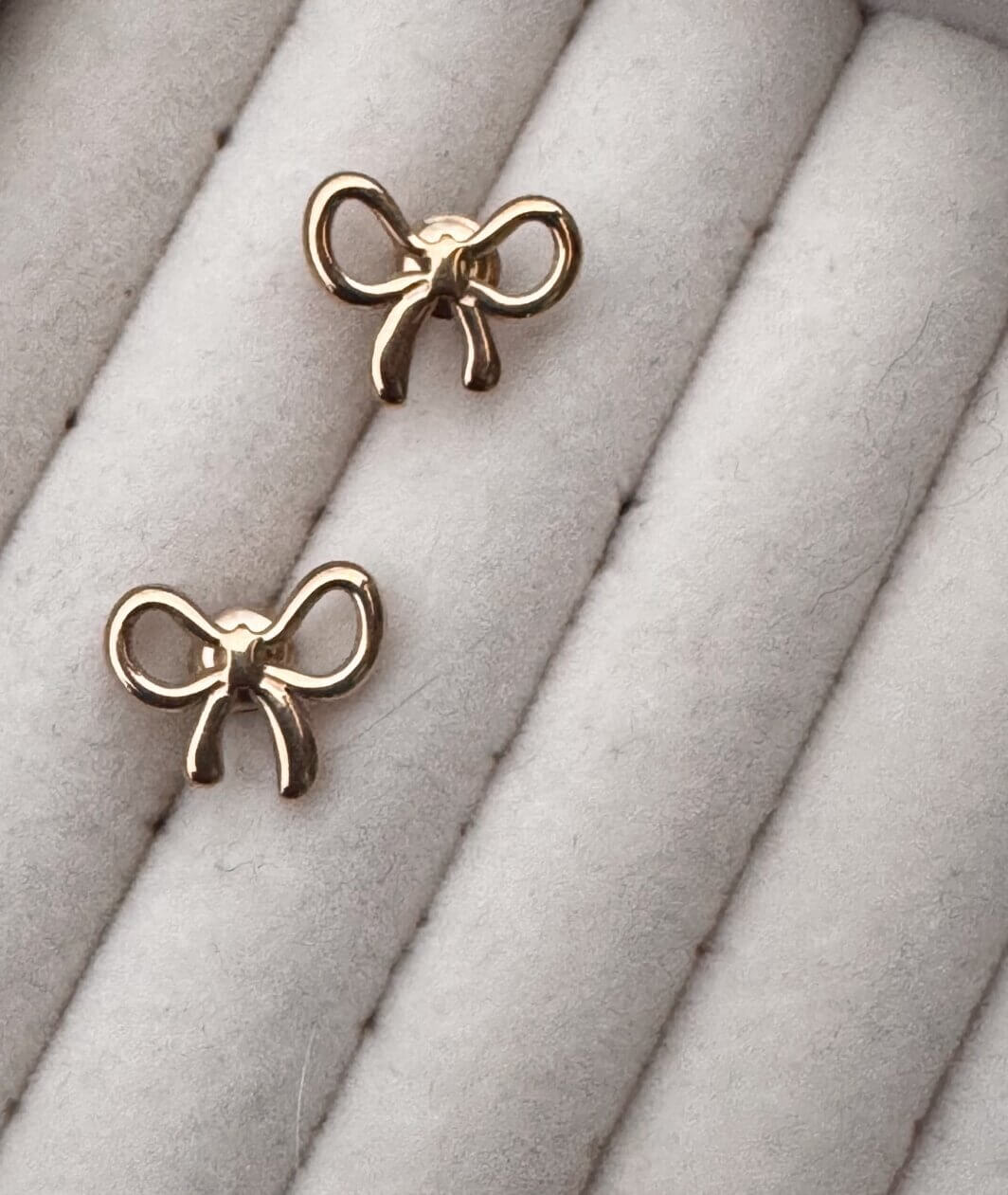 MenaMountain Ohrringe Stecker gold Mascherl Accessoires Schmuck Ohrring