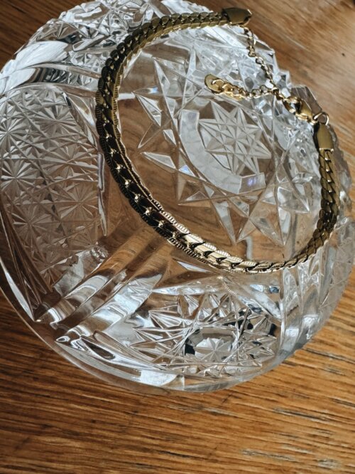 MenaMountain Armband gold Must Have