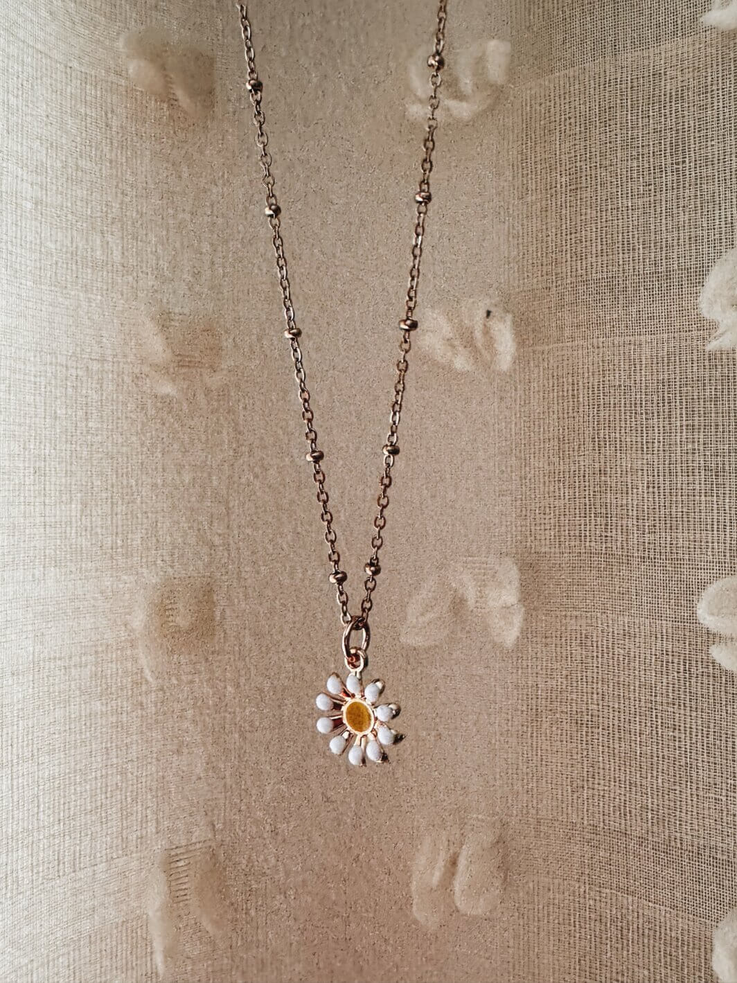 MenaMountain Halskette Gänseblümchen rosegold