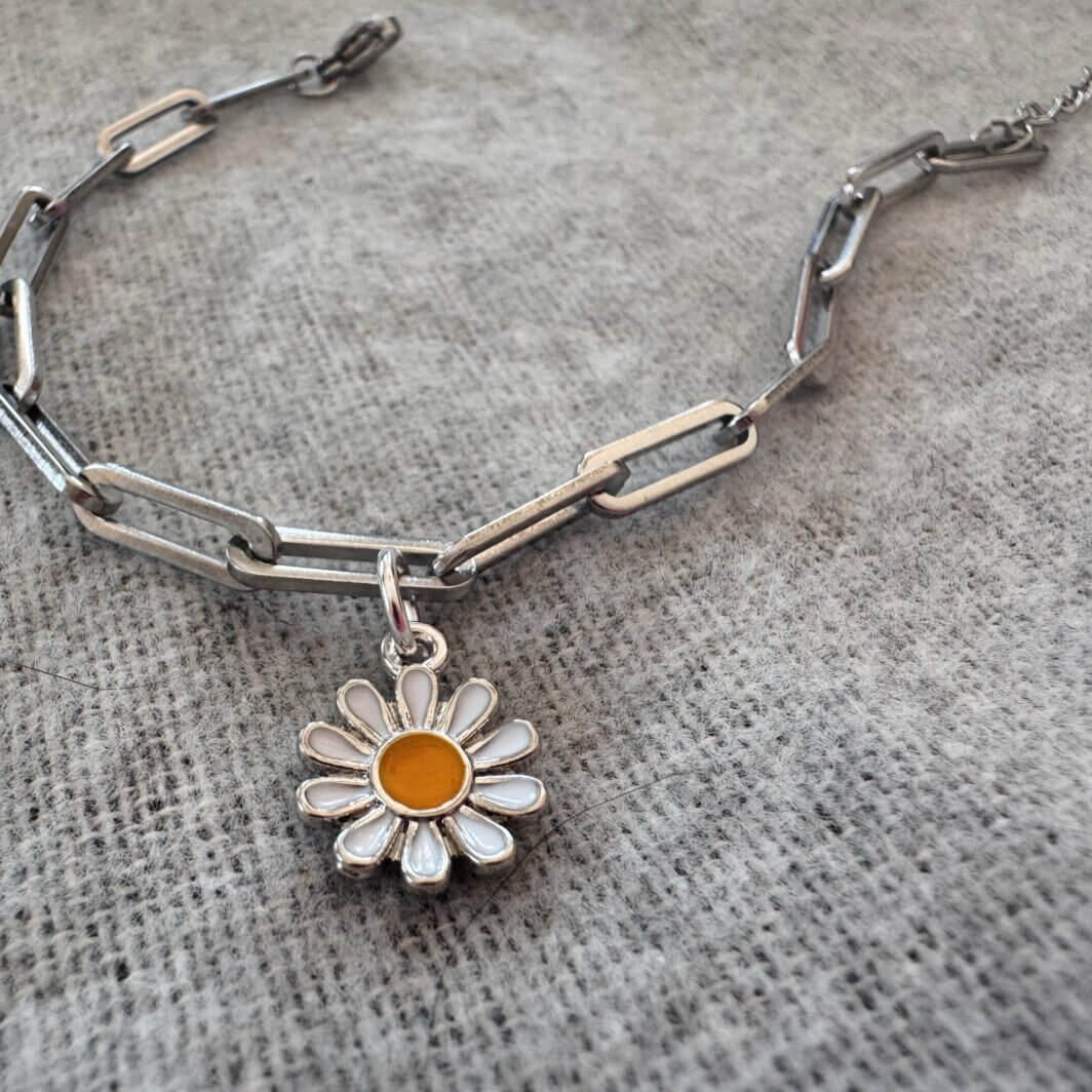 MenaMountain Armband silber Gänseblümchen Geschenk Sommer Sommerschmuck Schmuckliebe
